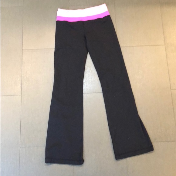 lululemon athletica Pants - Lululemon yoga pant. Size 4